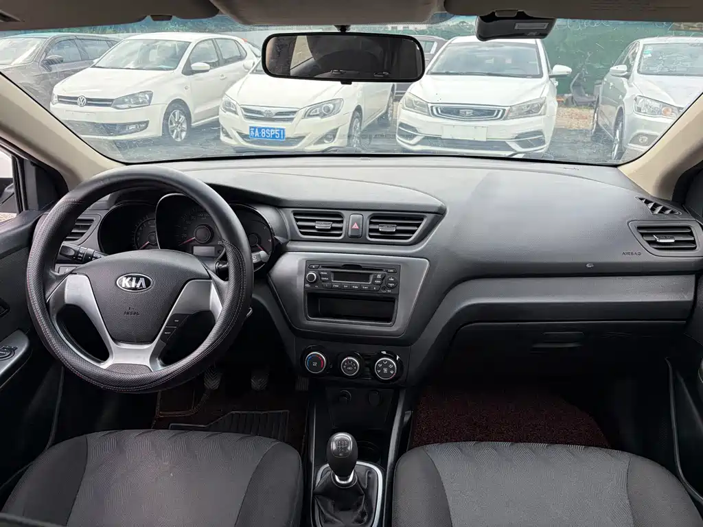 Kia K2 — миниатюра 10