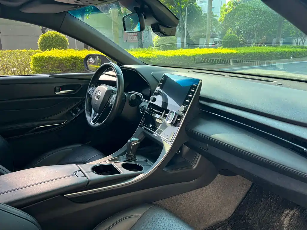 Toyota Avalon — миниатюра 14