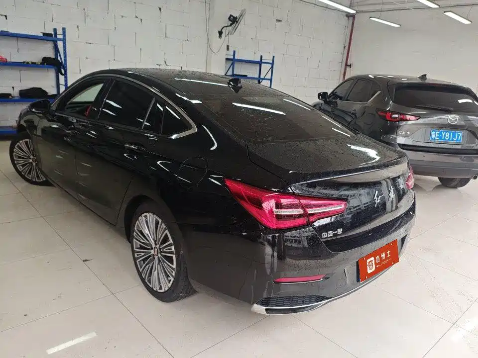 Hongqi Hongqi H5 — миниатюра 7