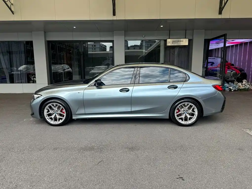BMW 3 Series — миниатюра 3