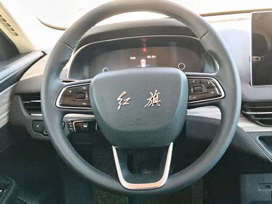 Hongqi Hongqi E-QM5 — миниатюра 15