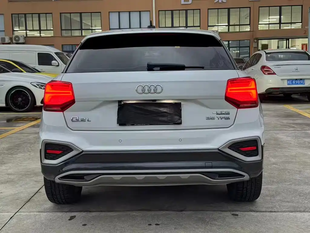 Audi Q2L — миниатюра 5