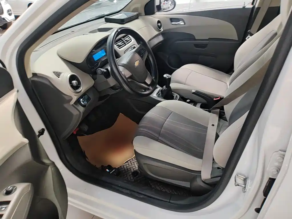 Chevrolet Aveo — миниатюра 15