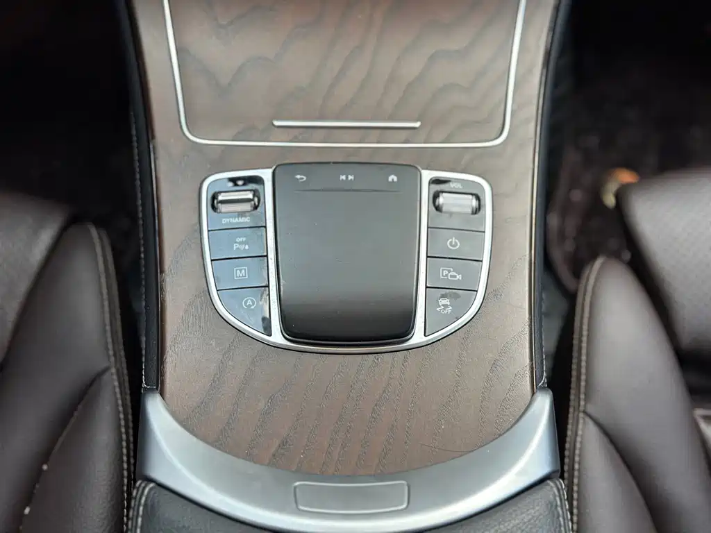 Mercedes-Benz GLC — миниатюра 13