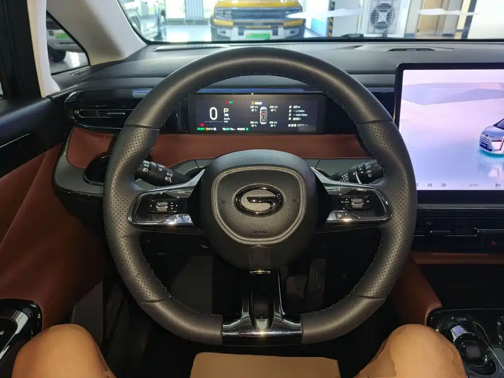 GAC Motor 传祺E8 PHEV — миниатюра 11