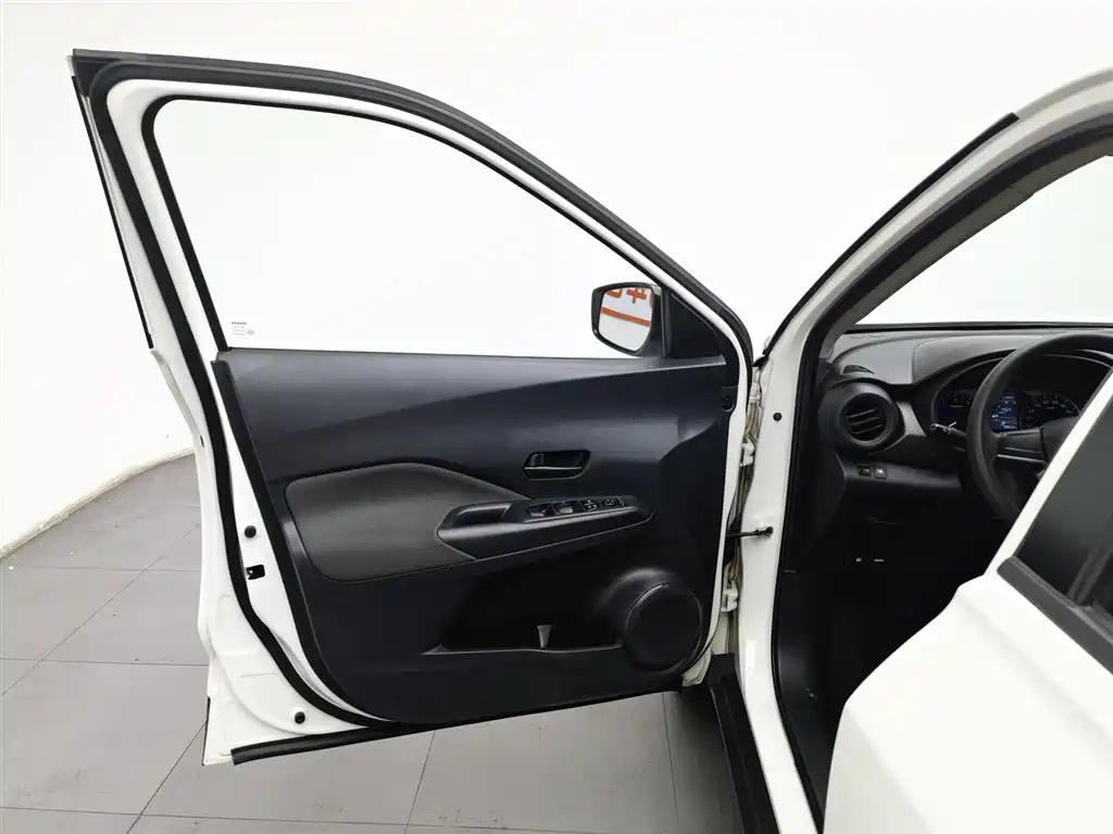 Nissan Kicks 2021 1.5L XE MT