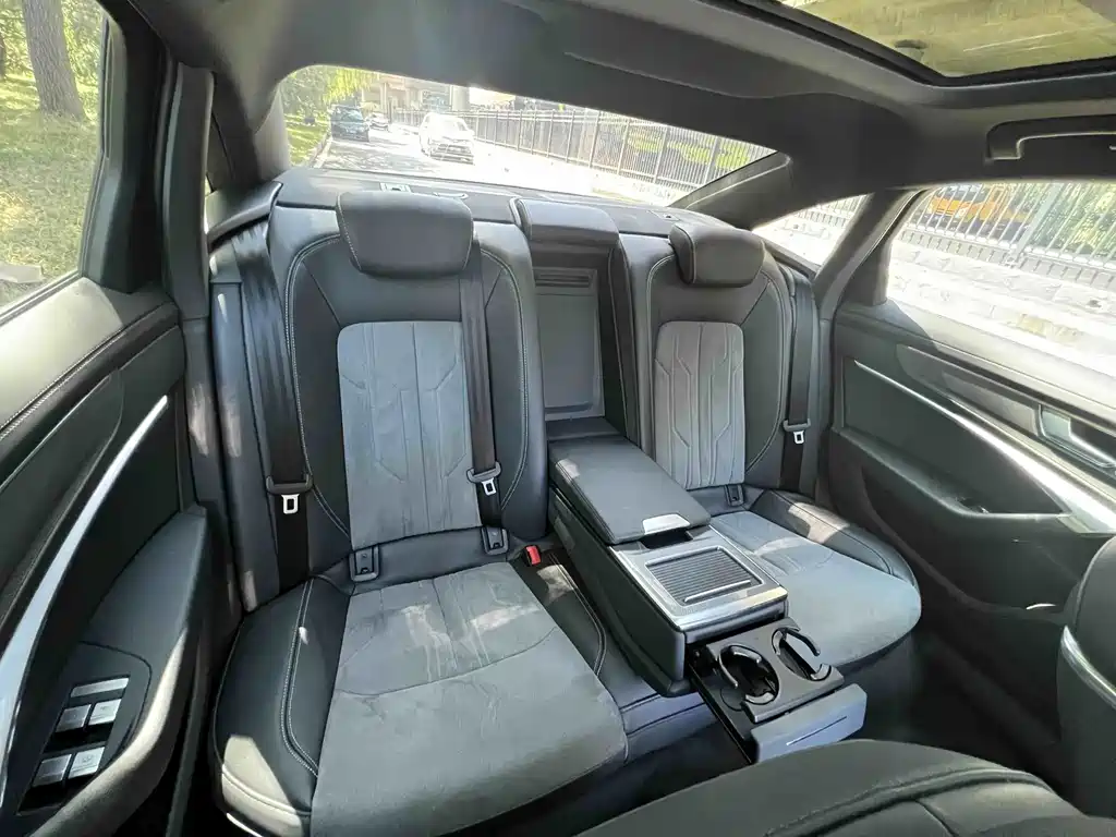 Audi A6L — миниатюра 13