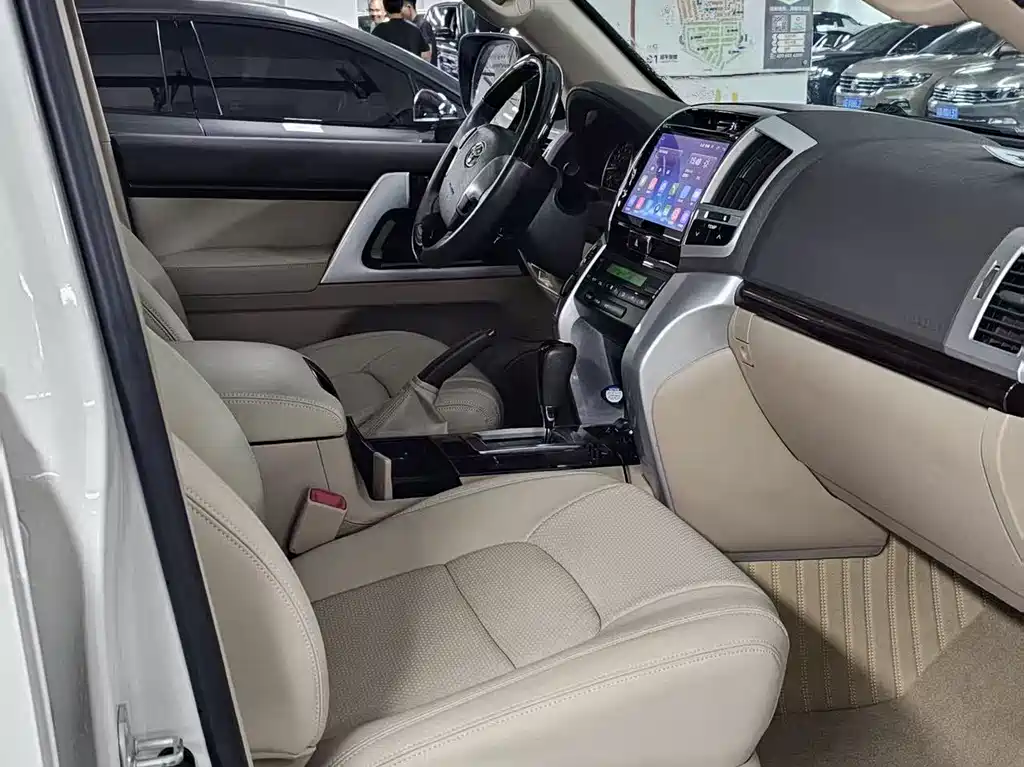 Toyota Land Cruiser — миниатюра 14