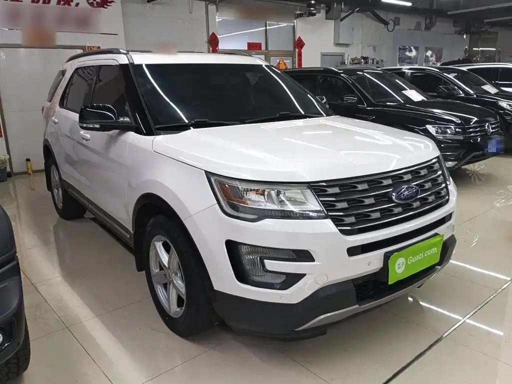 FORD EXPLORER