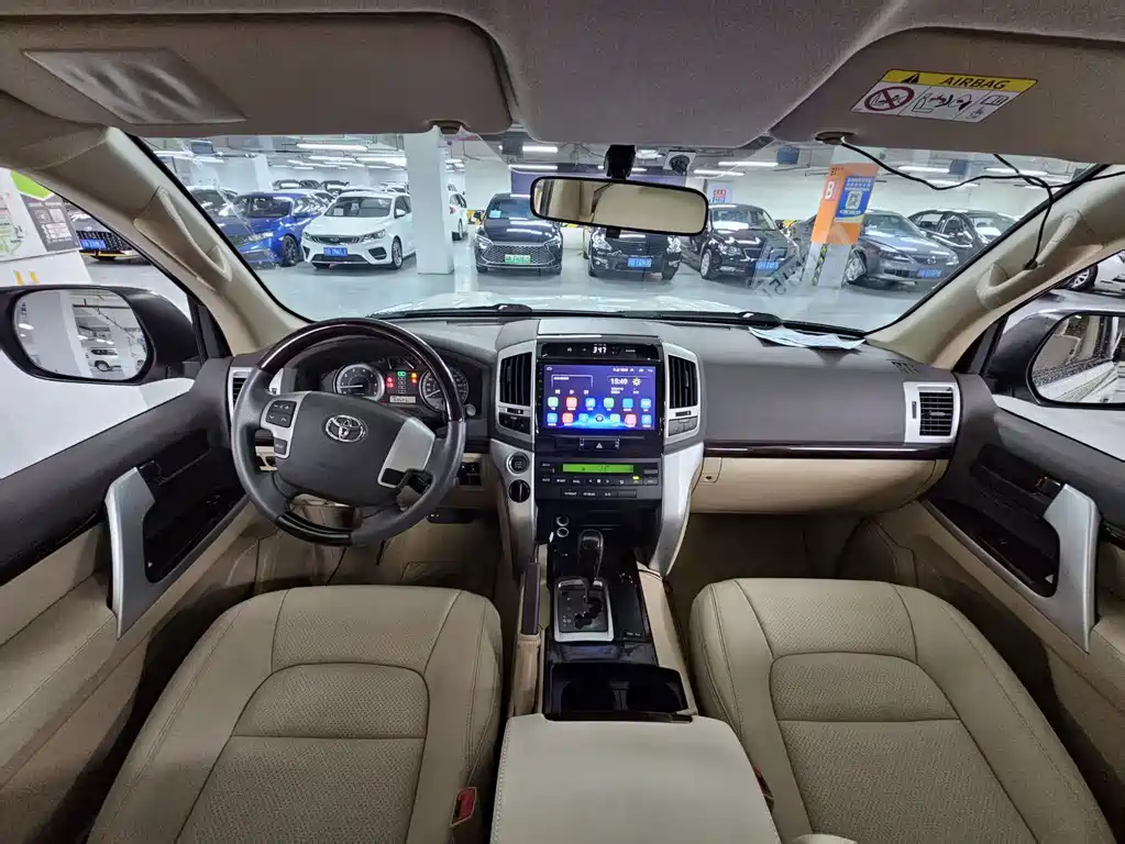 Toyota Land Cruiser — миниатюра 12