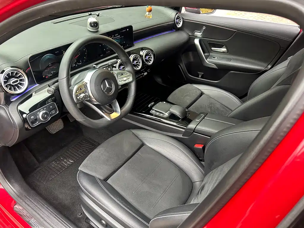 MERCEDES-BENZ A CLASS