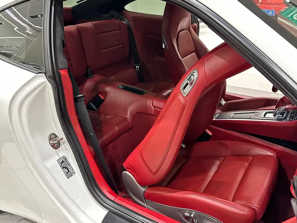 Porsche 718 2020 Cayman 2.0T