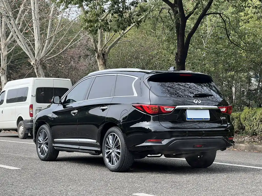 INFINITI QX60