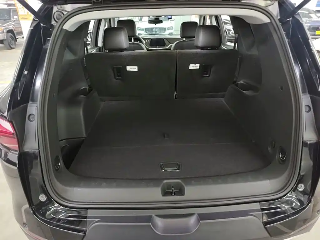Chevrolet Blazer — миниатюра 19