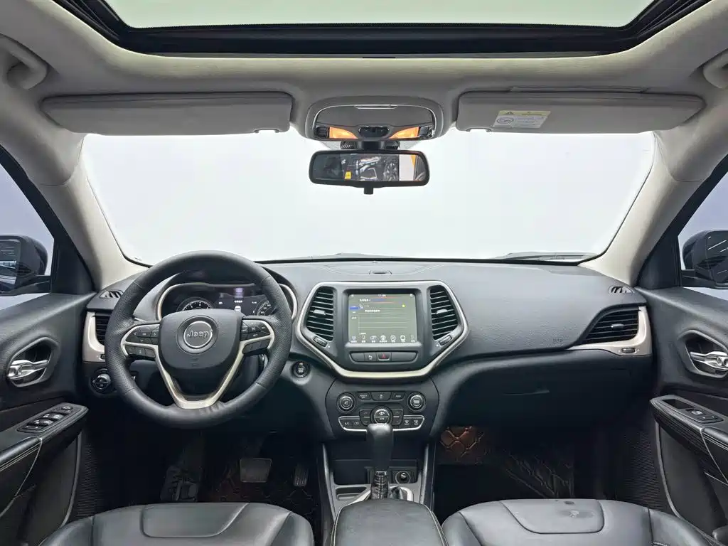 Jeep Cherokee 2.0L Superior Edition, фото 22