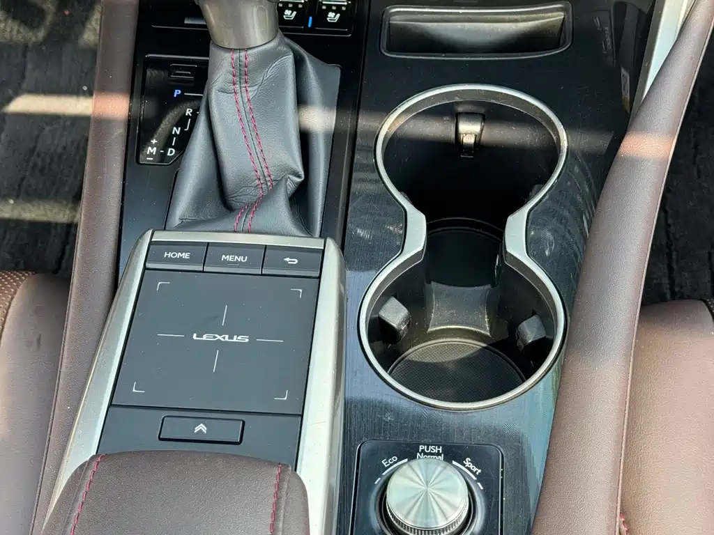 Lexus RX — миниатюра 9