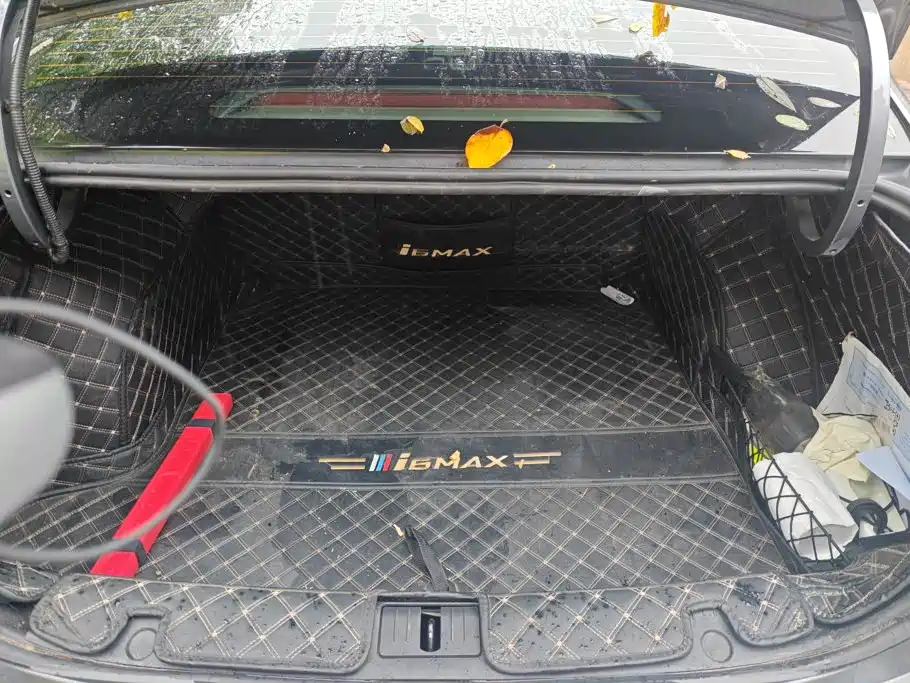 Roewe i6 MAX — миниатюра 4