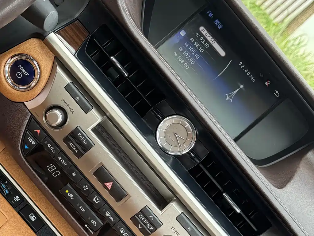 Lexus ES — миниатюра 10