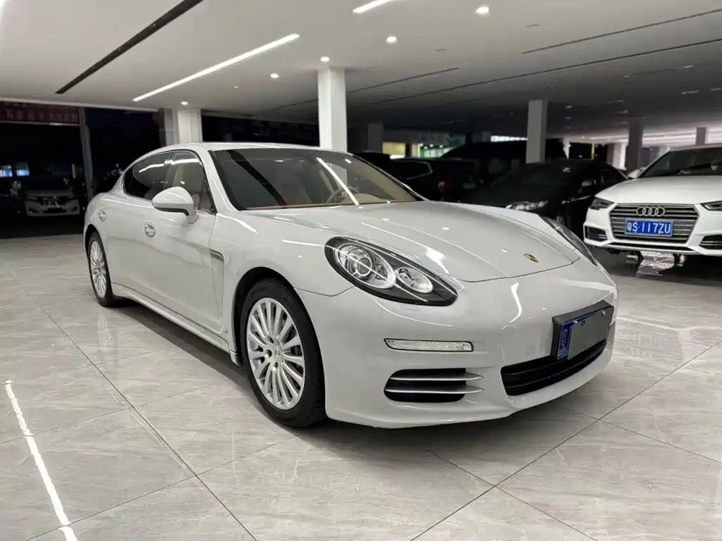 Porsche Panamera — миниатюра 2