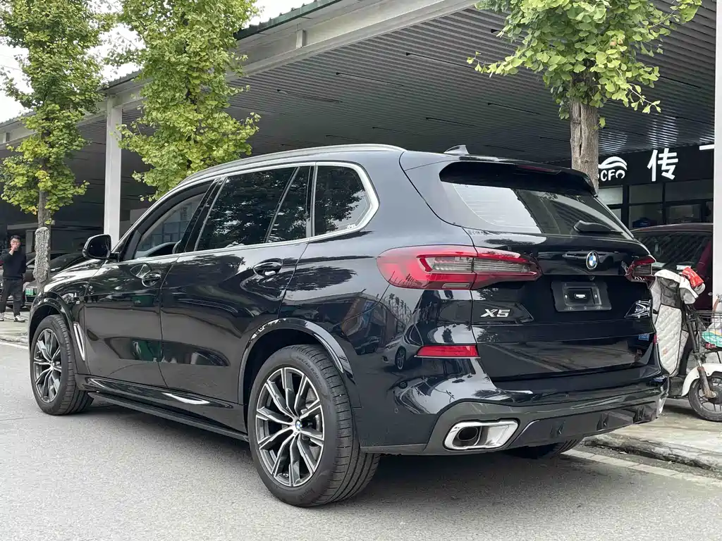 BMW X5 — миниатюра 17