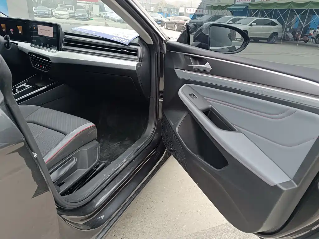 Volkswagen Lamando — миниатюра 11