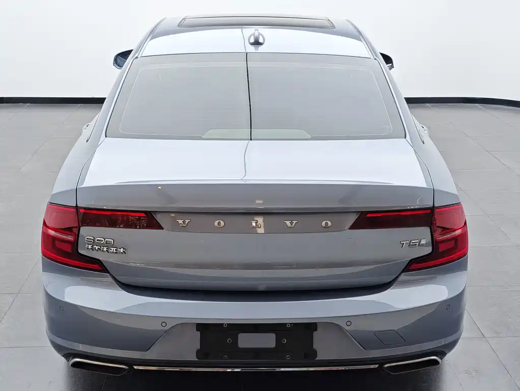 Volvo S90 — миниатюра 5