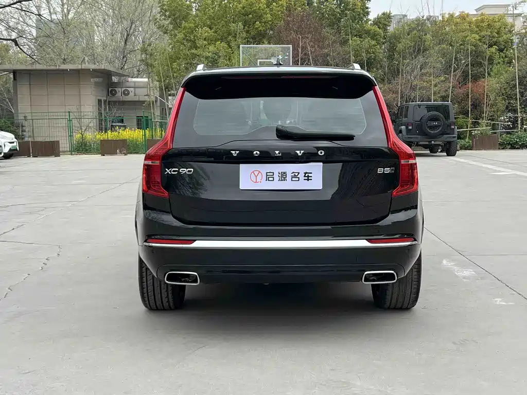 Volvo XC90 — миниатюра 6