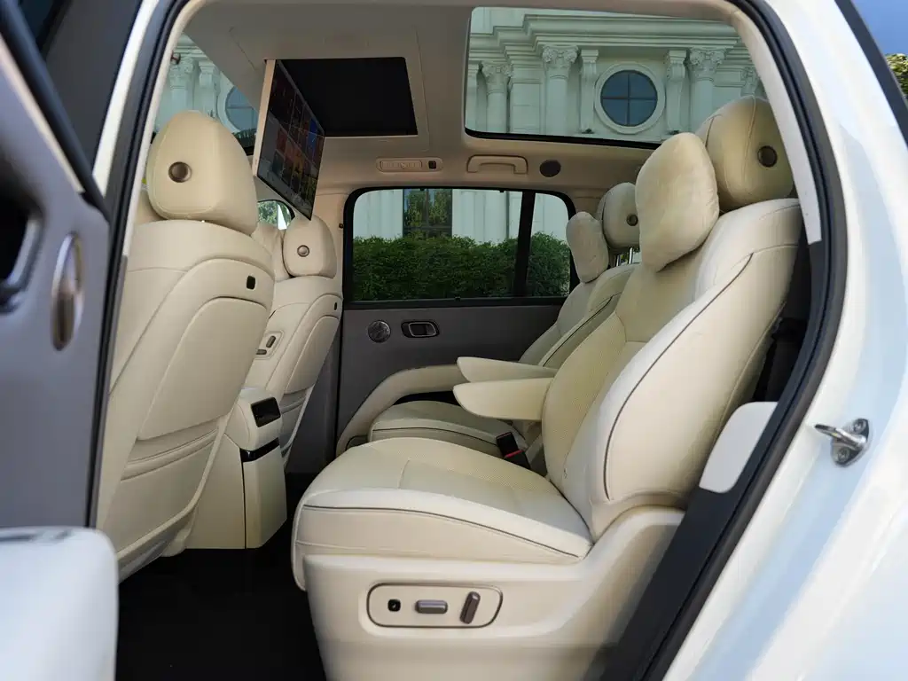 Li Auto Li i8 — миниатюра 17