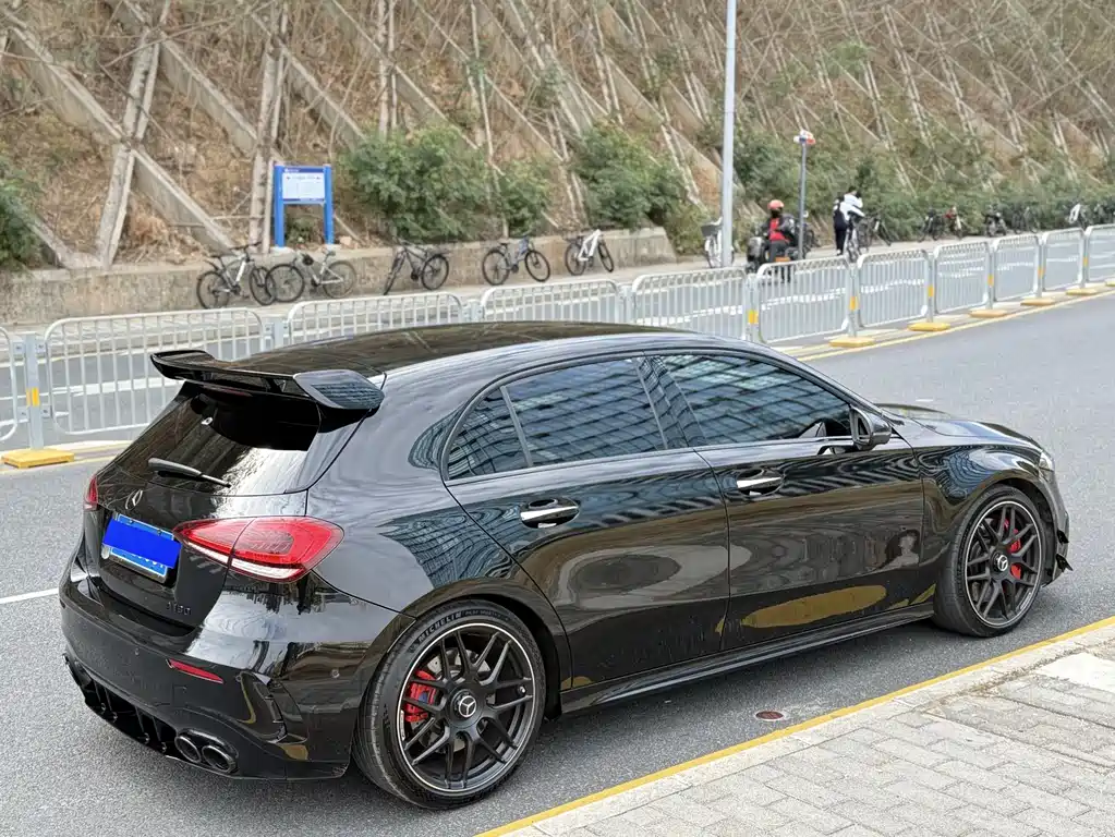 MERCEDES-BENZ A CLASS AMG