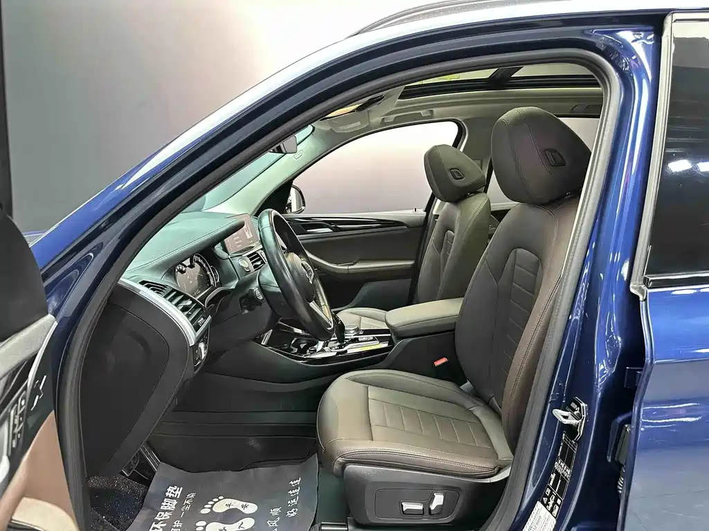 BMW X3 — миниатюра 8