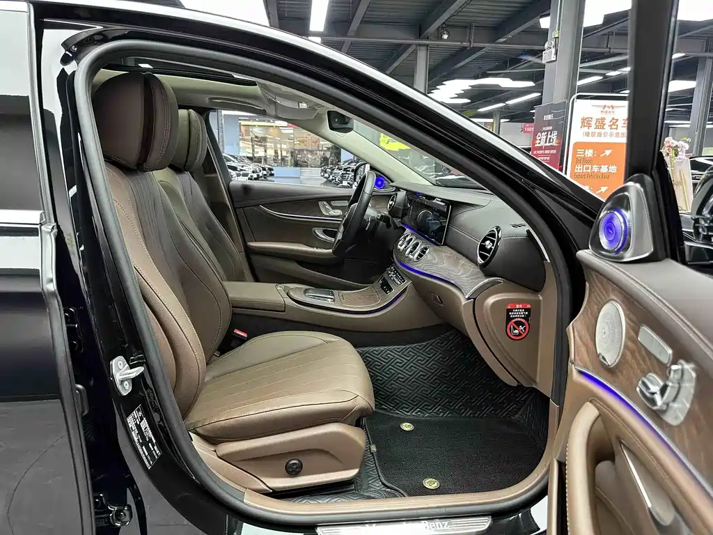 Mercedes-Benz E-Class — миниатюра 7