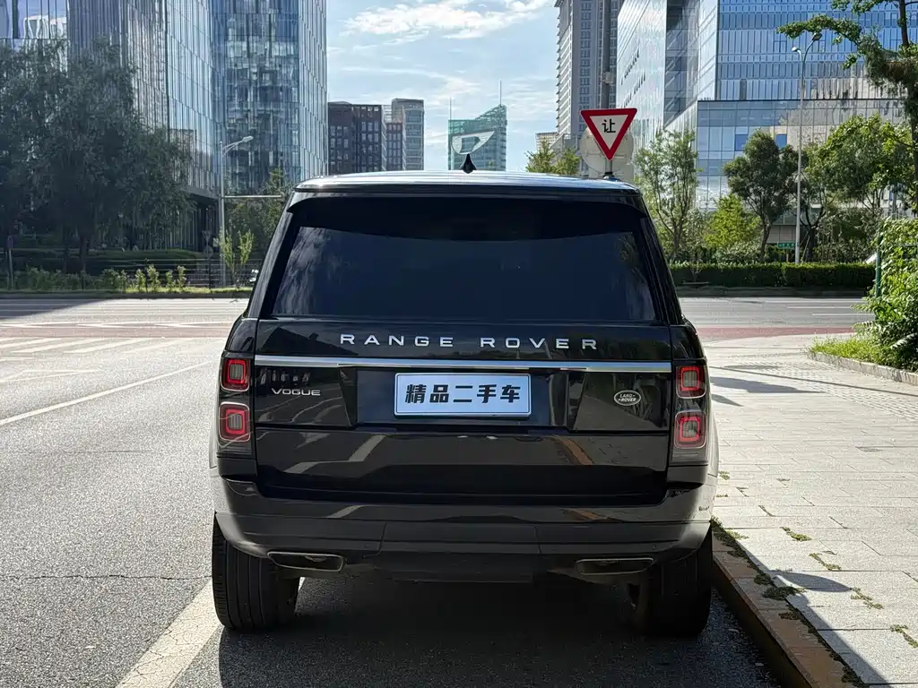 Land Rover Range Rover — миниатюра 5