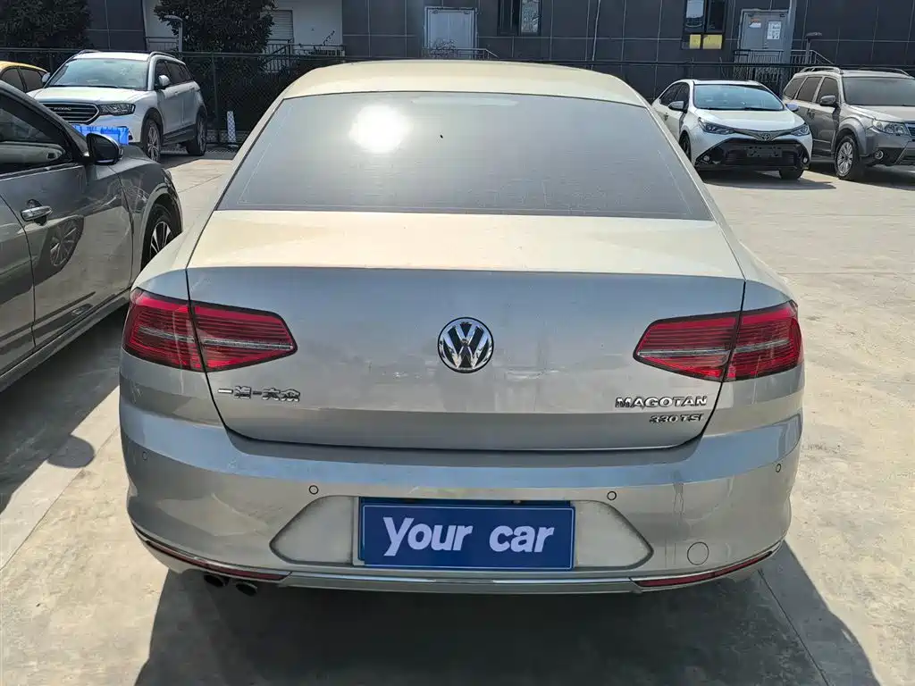 VOLKSWAGEN MAGOTAN