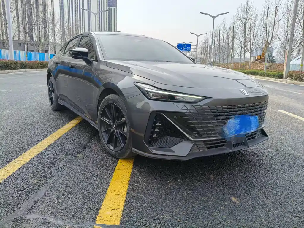 Changan UNI-V 2024