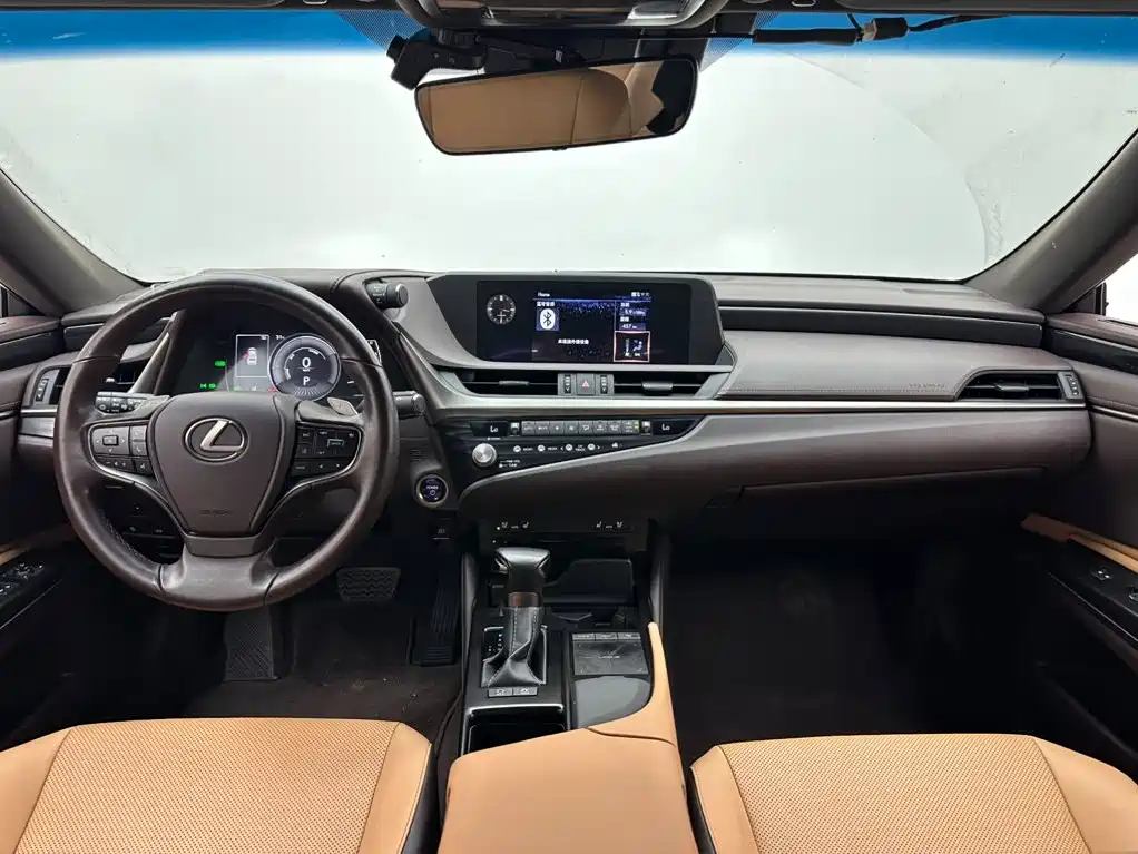 Lexus ES — миниатюра 10