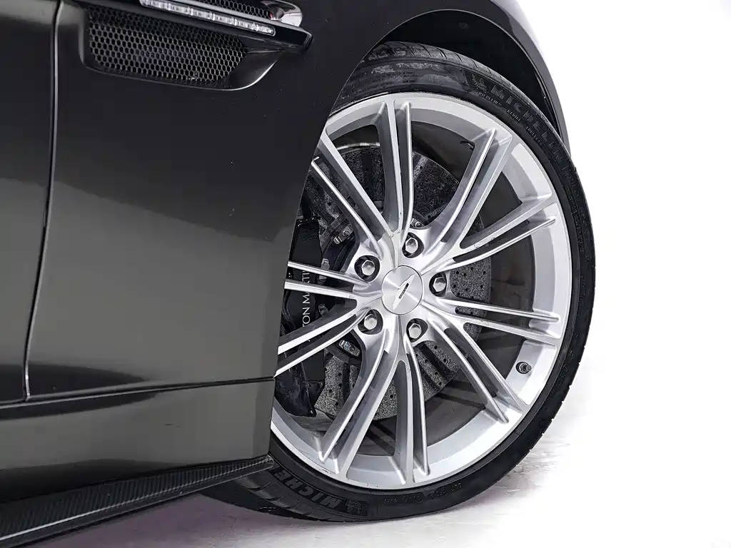 Aston Martin Vanquish — фотографии объявления, Фото 11