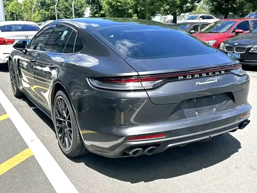 Porsche Panamera Hybrid — миниатюра 8