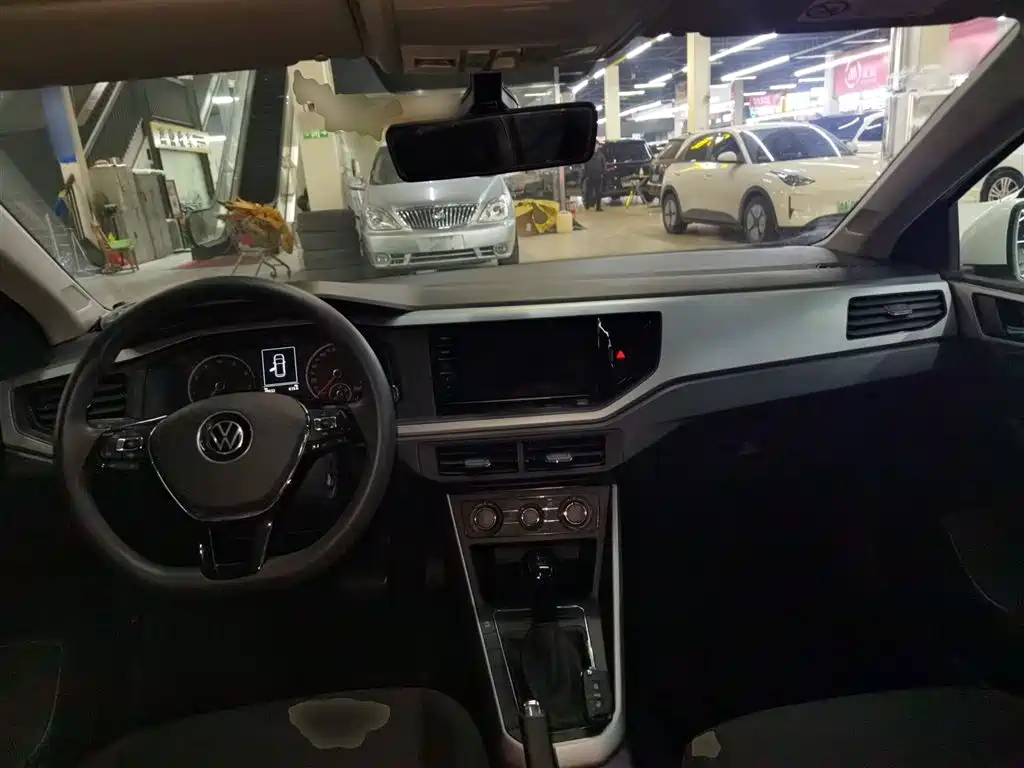 Volkswagen Polo 2021 Plus 1.5L AT
