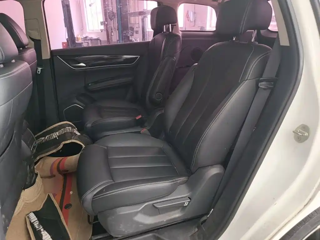 BYD MAX — миниатюра 22