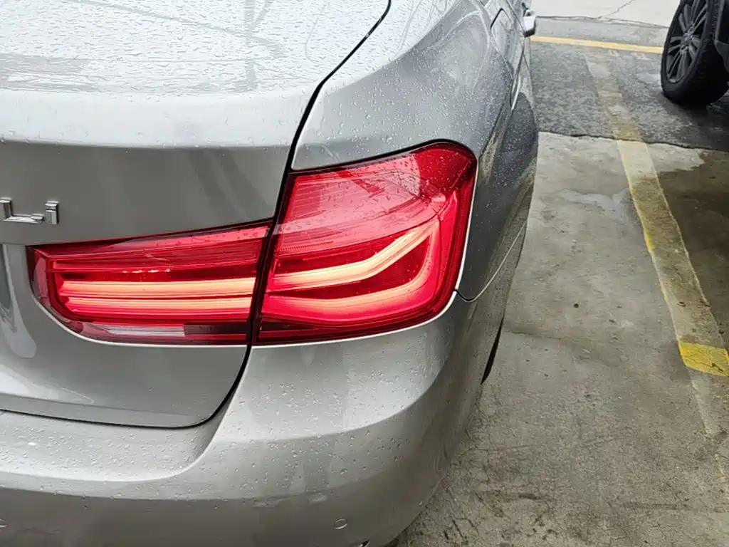 BMW 3 Series — миниатюра 8