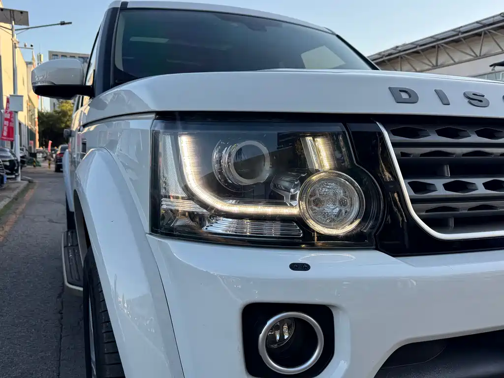 Land Rover Discovery — миниатюра 4