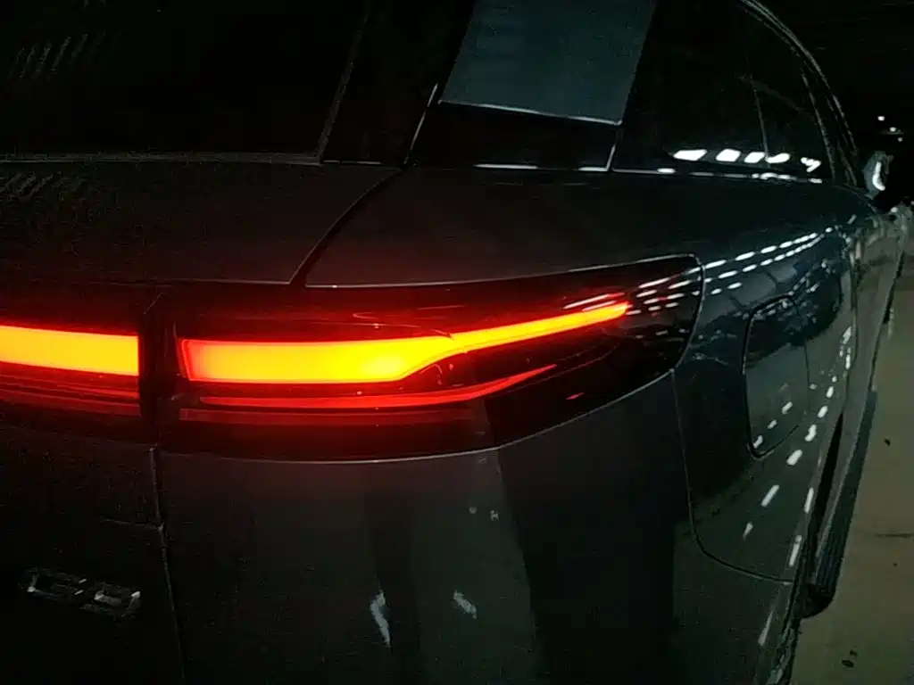 XPeng G9 — миниатюра 8