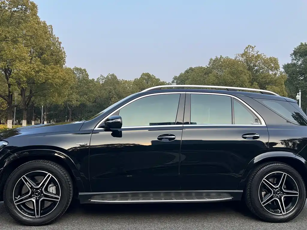 MERCEDES-BENZ GLE AMG