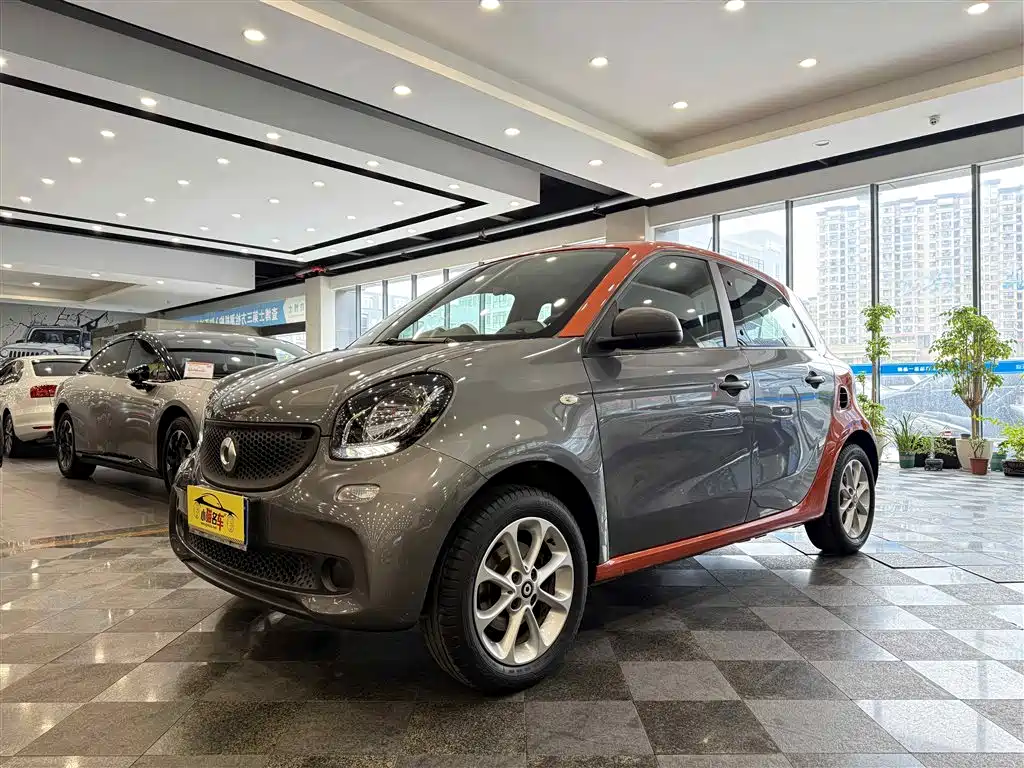 SMART FORFOUR