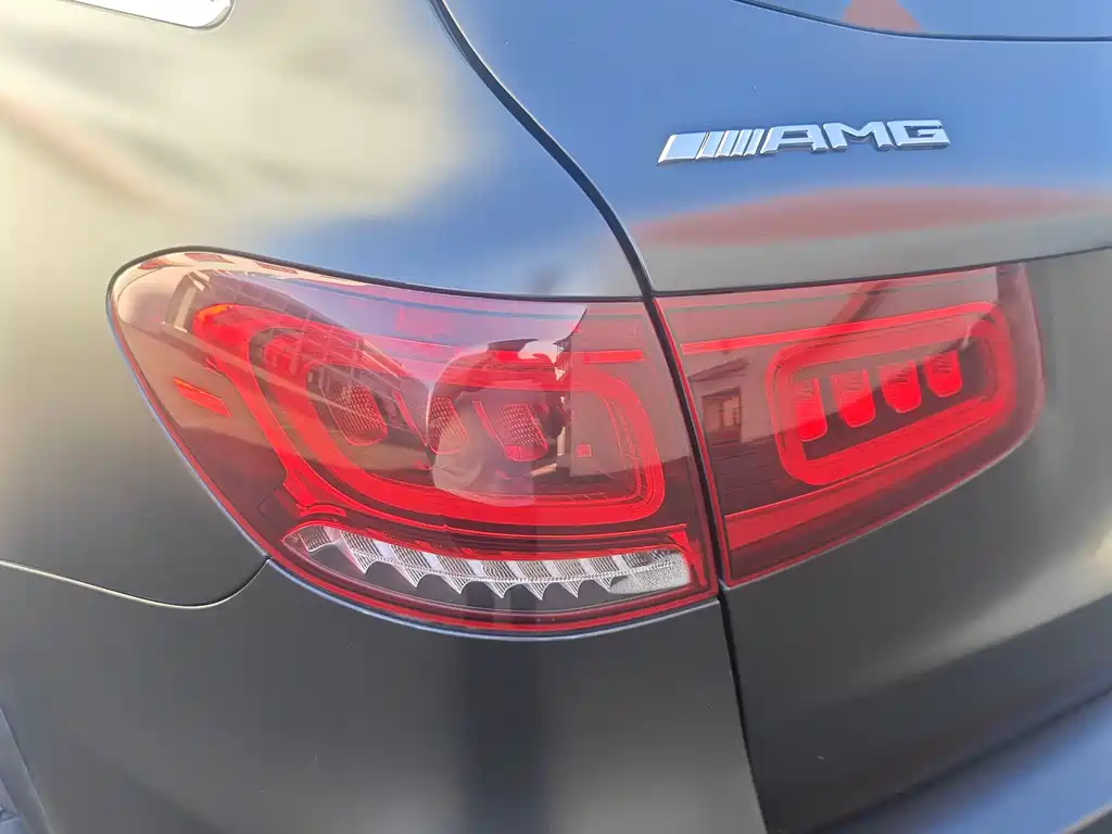 Mercedes-Benz GLC AMG — миниатюра 9