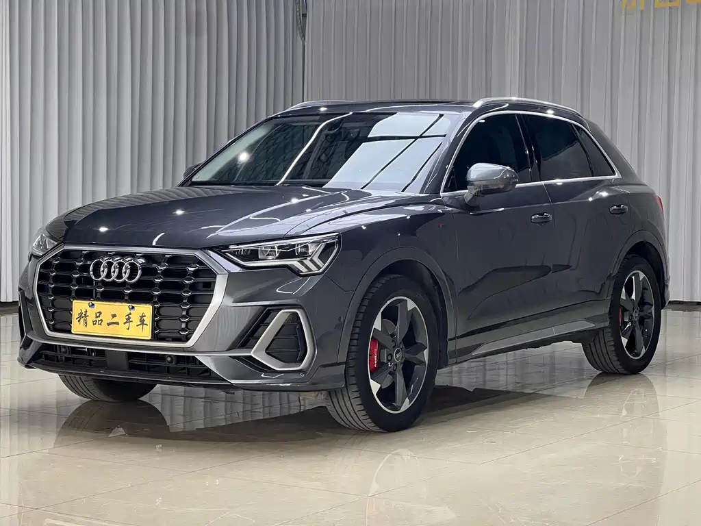 Audi Q3 2023 35 TFSI Fashion (1.5T)