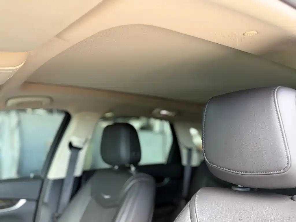 Cadillac XT5 — миниатюра 8