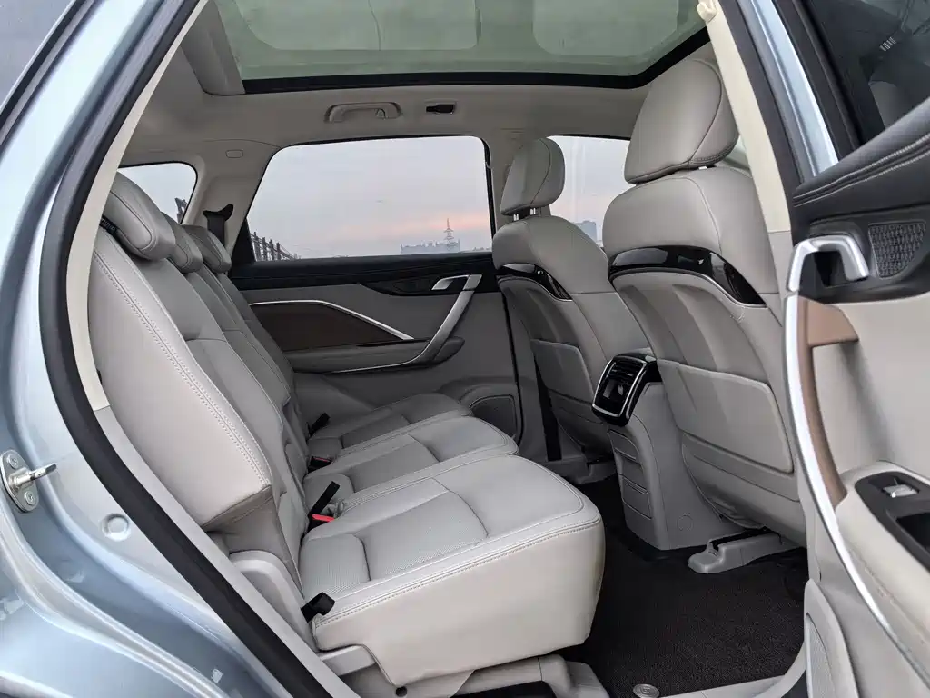 GEELY AUTOMOBILE JIAJIE