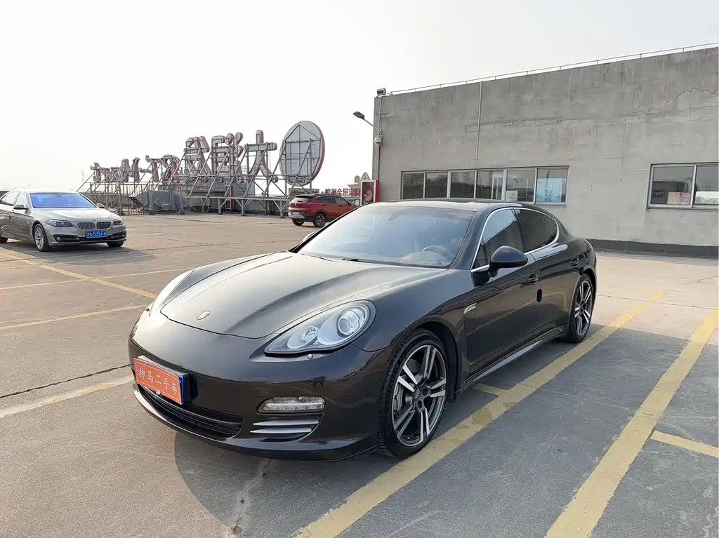 Porsche Panamera 2013