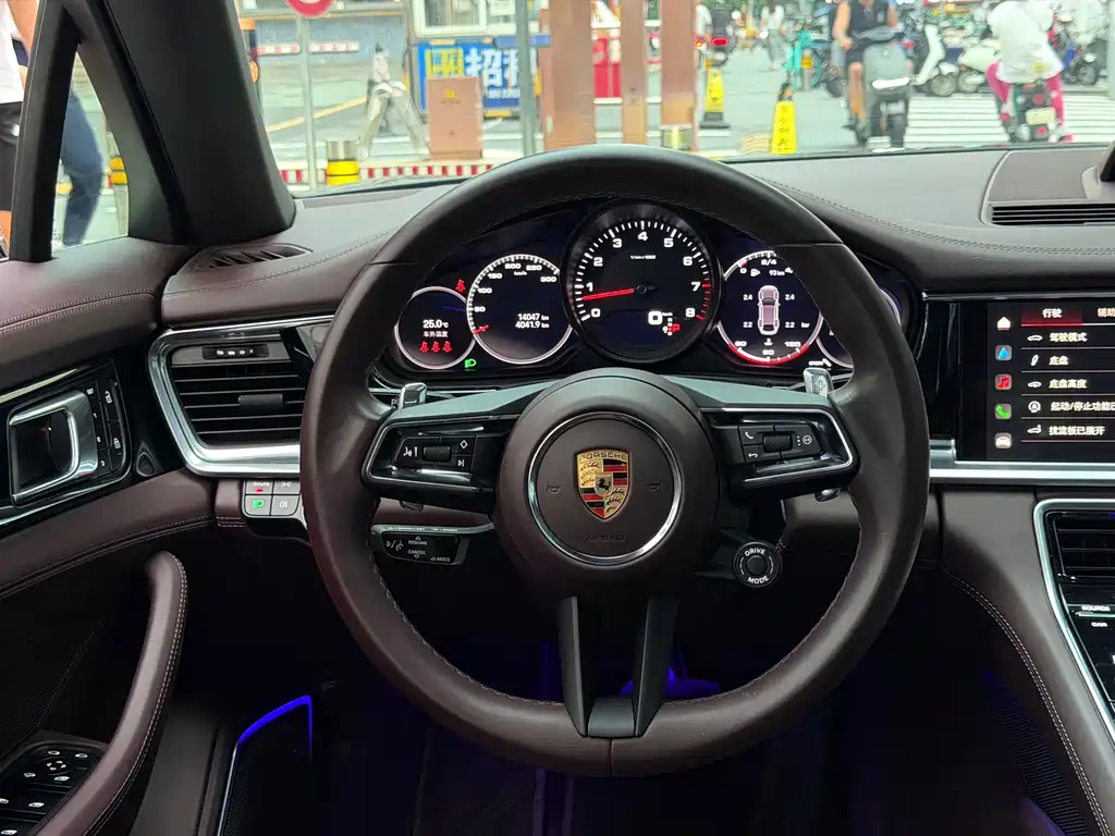 Porsche Panamera — миниатюра 17